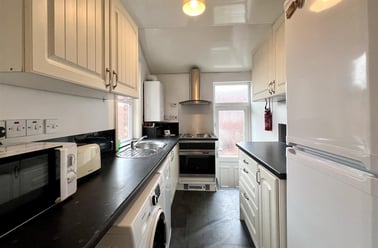 Amble Grove, Jesmond Vale, Newcastle - Image 2